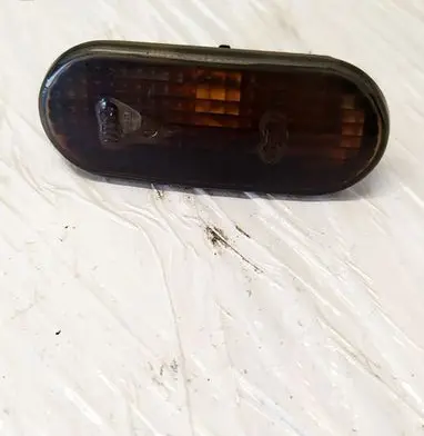 Volkswagen Golf IV Front fender indicator light 3B0949117A