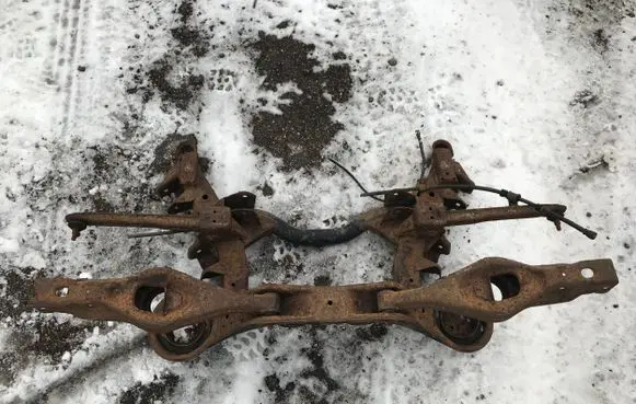 Mitsubishi Pajero Rear subframe 