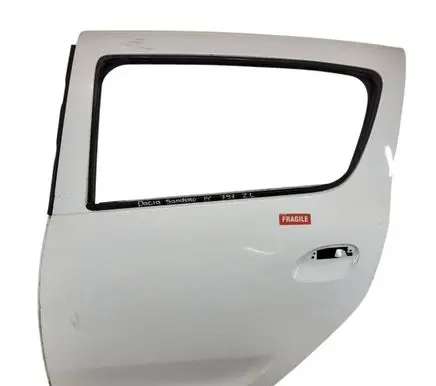Dacia Sandero Rear door