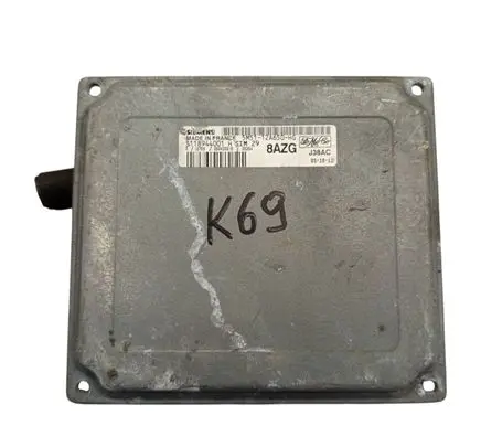 Ford Focus Engine control unit/module 5M5112A650HG 8AZG S118944001