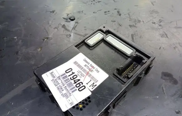 Suzuki Grand Vitara II Comfort/convenience module