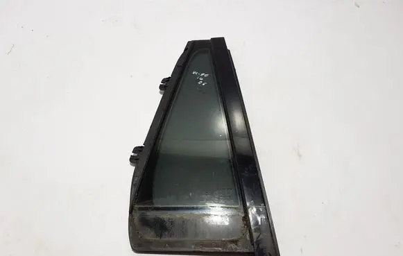Volvo XC90 Rear vent window glass 31651872