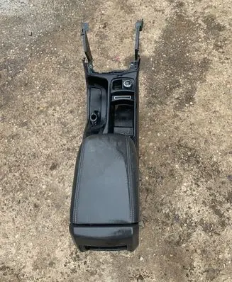 Ford C-MAX II Armrest