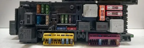 Mercedes-Benz C W203 SAM control unit A2129060805 2129060805