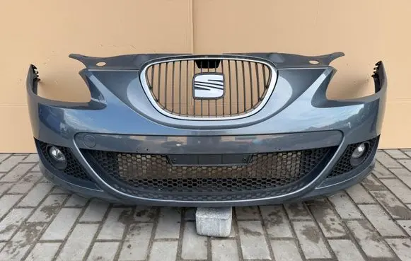 Seat Leon (1P) Front bumper 1P0807231