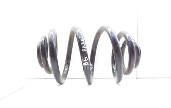 Volkswagen PASSAT B5 Rear coil spring