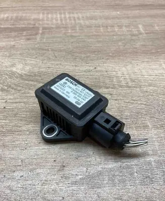 Volkswagen Phaeton ESP acceleration yaw rate sensor 8E0907637A 0265005245 080