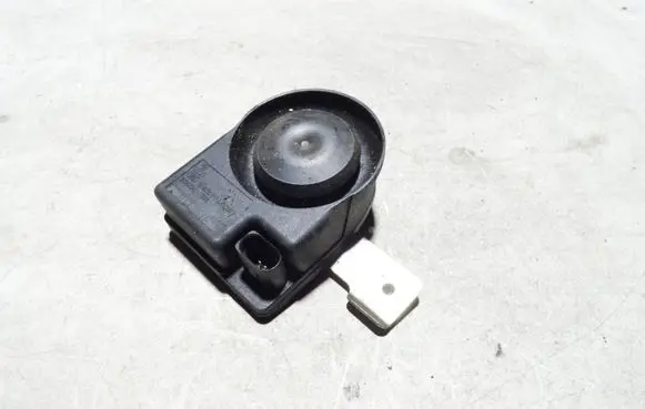 Audi A6 S6 C6 4F Alarm system siren 