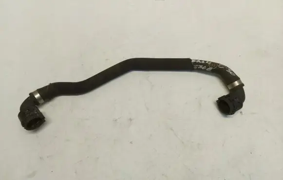 BMW 5 G30 G31 Engine coolant pipe/hose 8608652