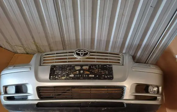 Toyota Avensis T250 Front bumper 5211905160
