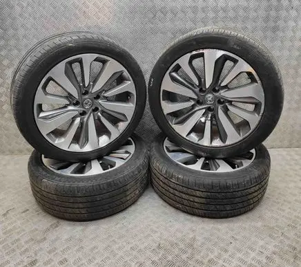 R19 alloy rim