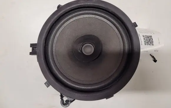 Volvo V70 Rear door speaker 30679498