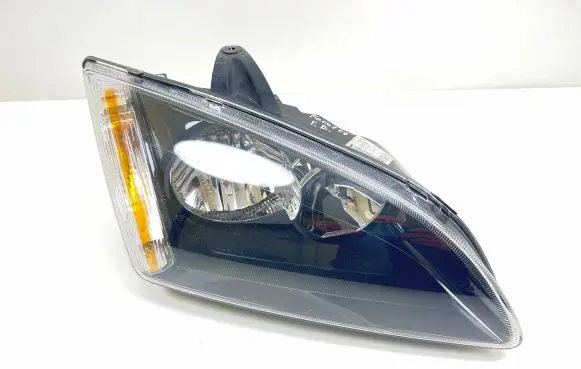 Ford Focus Headlight/headlamp 4M5113W029KE 10179 18BSM