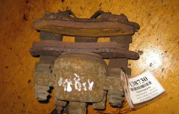 Jeep Grand Cherokee Front brake caliper