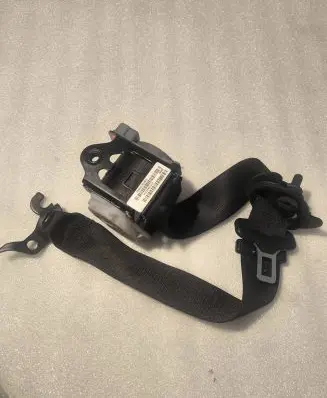 BMW X3 F25 Front seatbelt 30577152