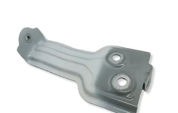 BMW X4 G02 Fender mounting bracket 7397516