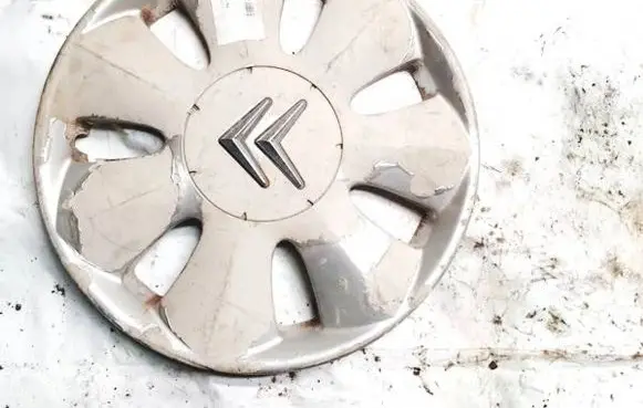 Citroen C8 R15 wheel hub/cap/trim 1484522077