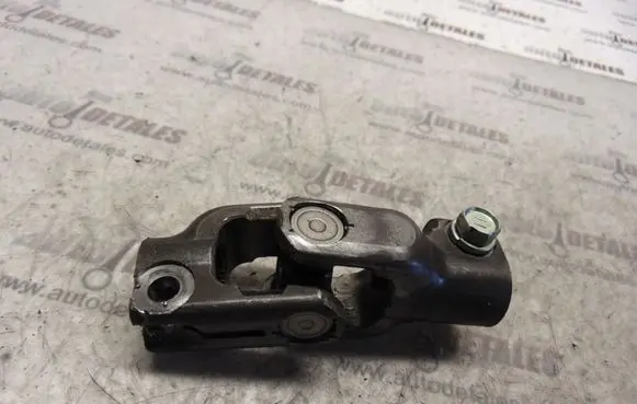 Toyota Avensis T250 Steering column universal joint