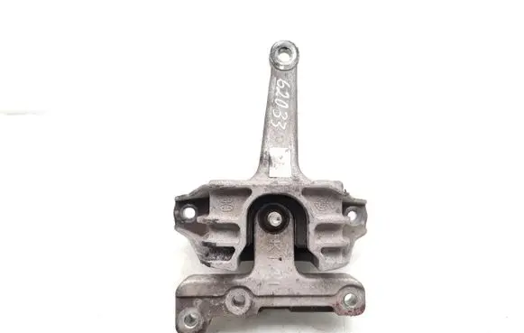 KIA Pro Cee'd III Engine mounting bracket 21810-J7100