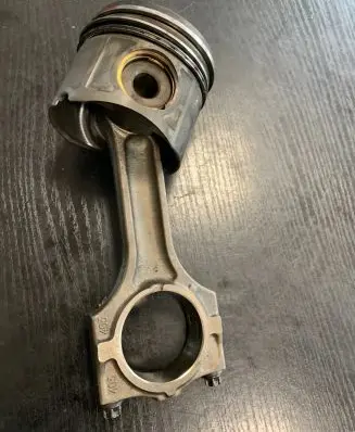 BMW 3 E46 Piston with connecting rod