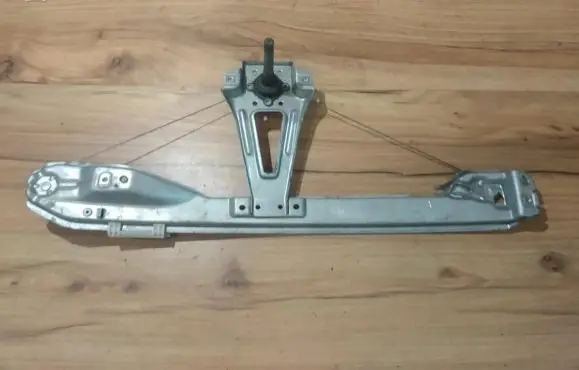 Renault Clio III Sliding door window regulator with motor 8200291155