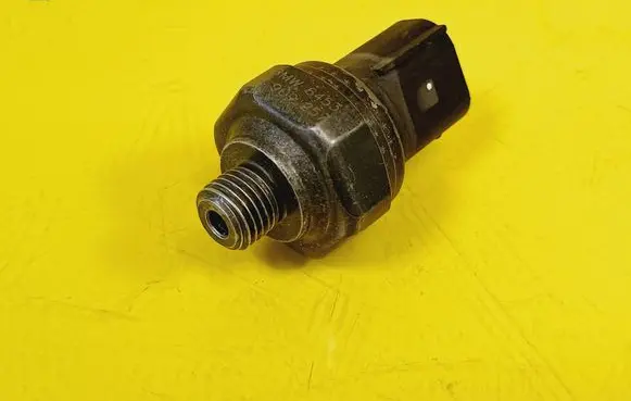 Air conditioning (A/C) pressure sensor