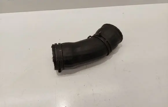 Volkswagen Golf III Intercooler hose/pipe 1H0145838