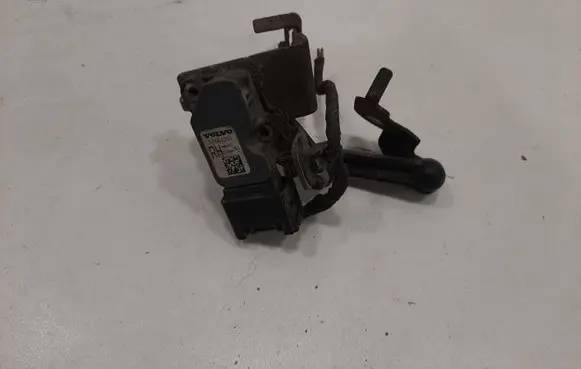 Headlight/headlamp level sensor