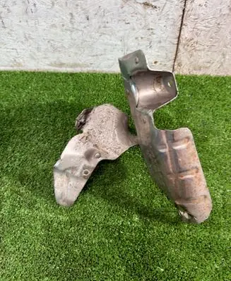 Mercedes-Benz GL X166 Heat shield in engine bay A2781501175 ZGS002Q01