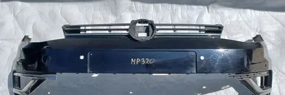Volkswagen Golf VII Front bumper