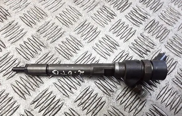 Fuel injector