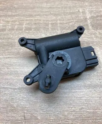 Volkswagen Golf VI Air flap motor/actuator 1K0907511B 0132801341