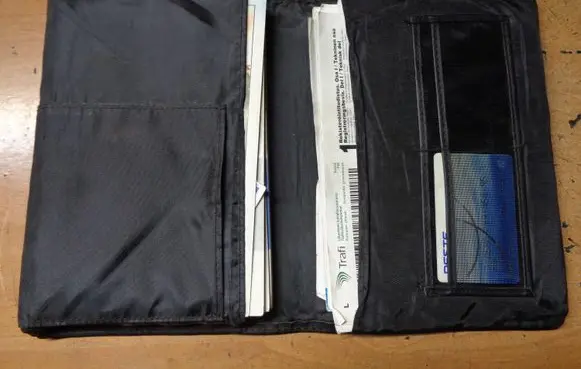 Volkswagen Caddy Owners service history hand book 