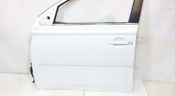 Mitsubishi Outlander Front door 