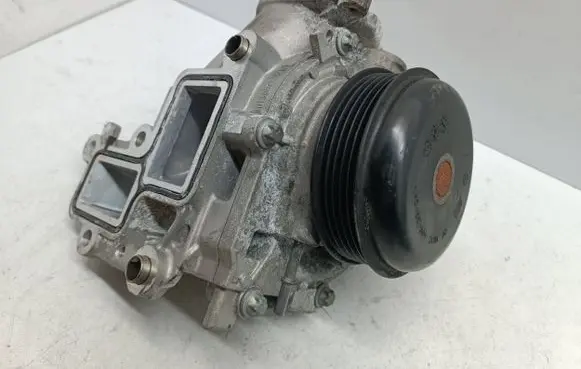 Mercedes-Benz E W213 Water pump A6542000001 A6542010010