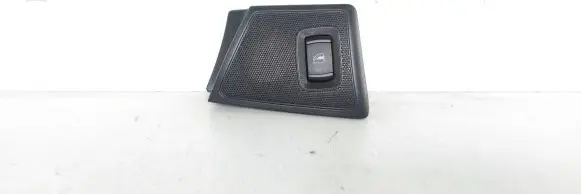 Skoda Octavia Mk1 (1U) Electric window control switch 3B0959855