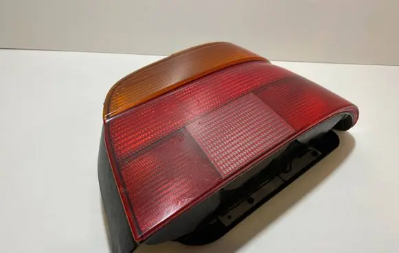 BMW 5 E39 Rear/tail lights 8358032 2VP007240 02