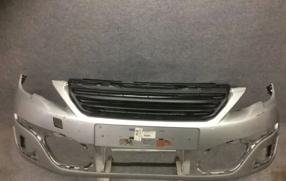 Peugeot 3008 II Front bumper C06396091ISMO02