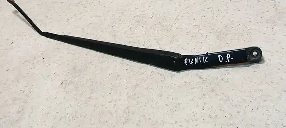 Toyota Picnic Front wiper blade arm 5566NEB 525T