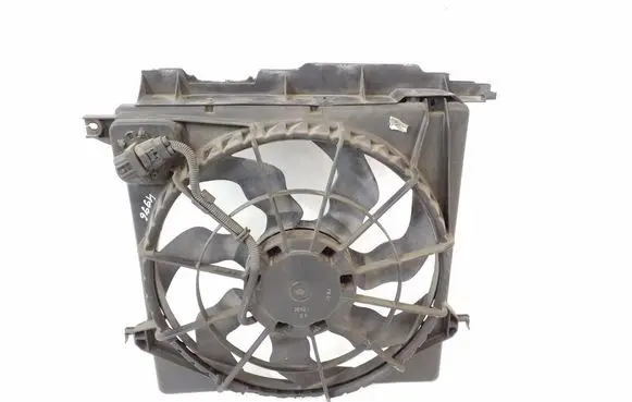 Hyundai Santa Fe Radiator cooling fan shroud 253802B700