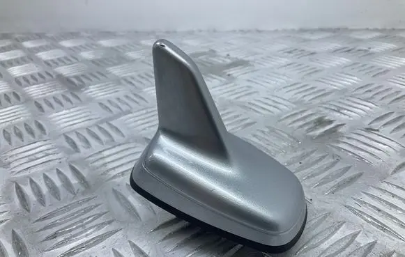 Audi A3 S3 8V Aerial GPS antenna 8V0035503AG