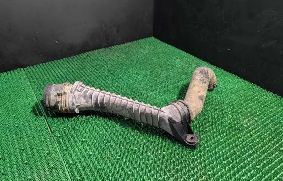Volkswagen Golf IV Intercooler hose/pipe 1J0145762