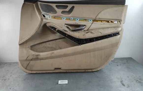 Mercedes-Benz S W222 Front door card panel trim A22272070008S16