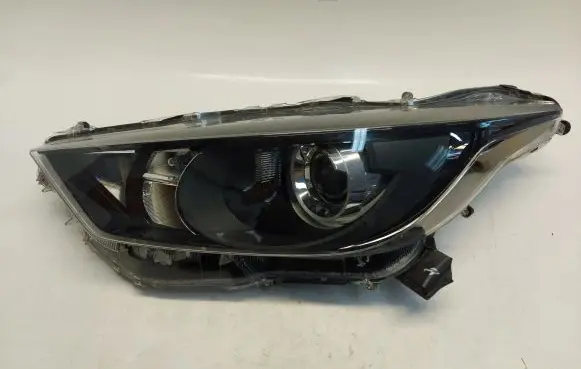 Toyota Yaris XP210 Headlight/headlamp