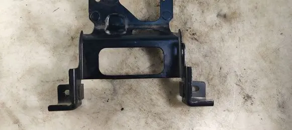 Nissan Qashqai J12 Distronic sensor bracket 