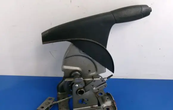 Nissan Juke I F15 Handbrake/parking brake lever assembly