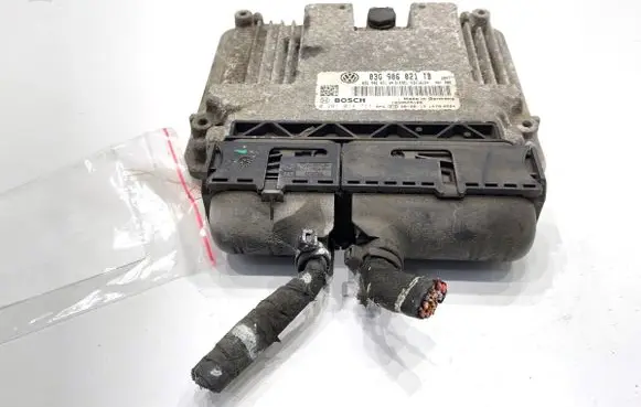 Skoda Octavia Mk2 (1Z) Engine control unit/module ECU 03G906021TB