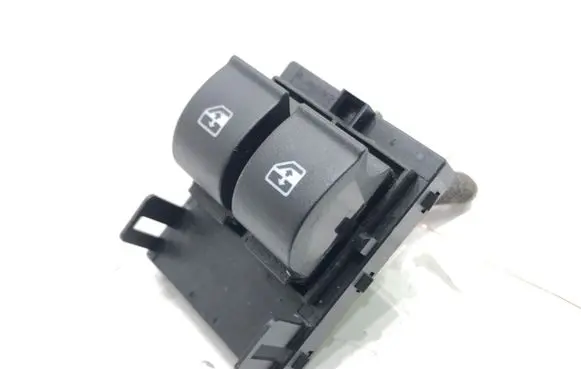 Fiat Tipo Electric window control switch