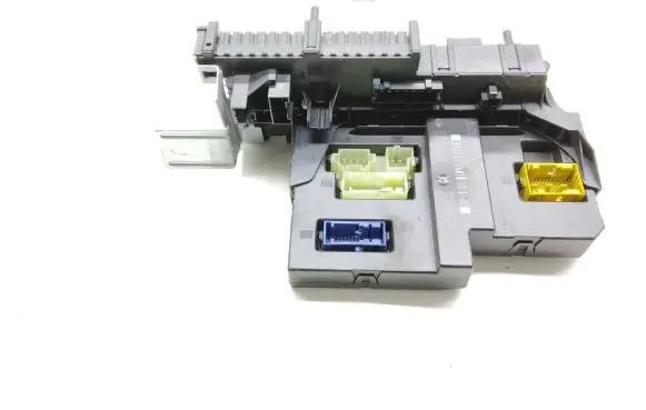 Mercedes-Benz GLK (X204) SAM control unit 2045452069 2045456832 2044423600