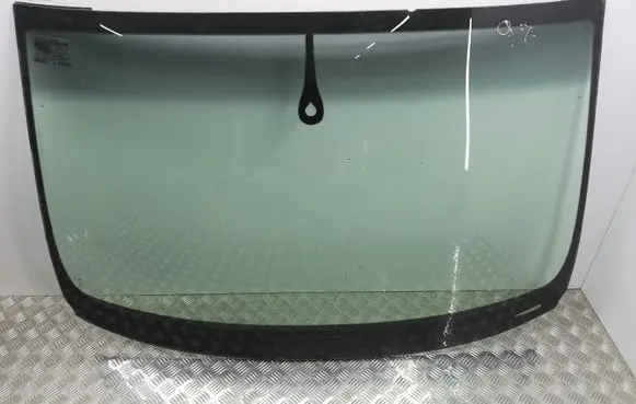 Audi Q7 4L Front windscreen/windshield window 